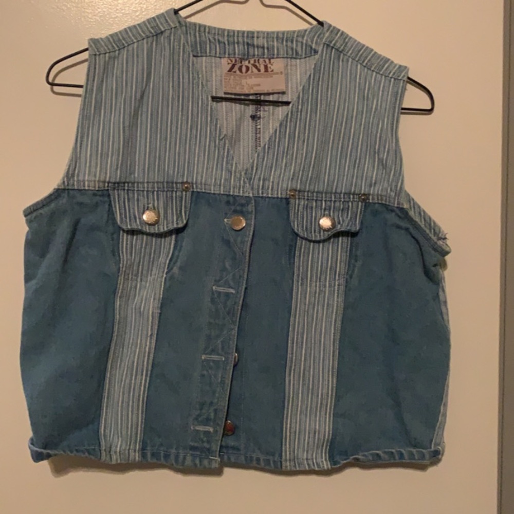 Denim Crop Button Vest